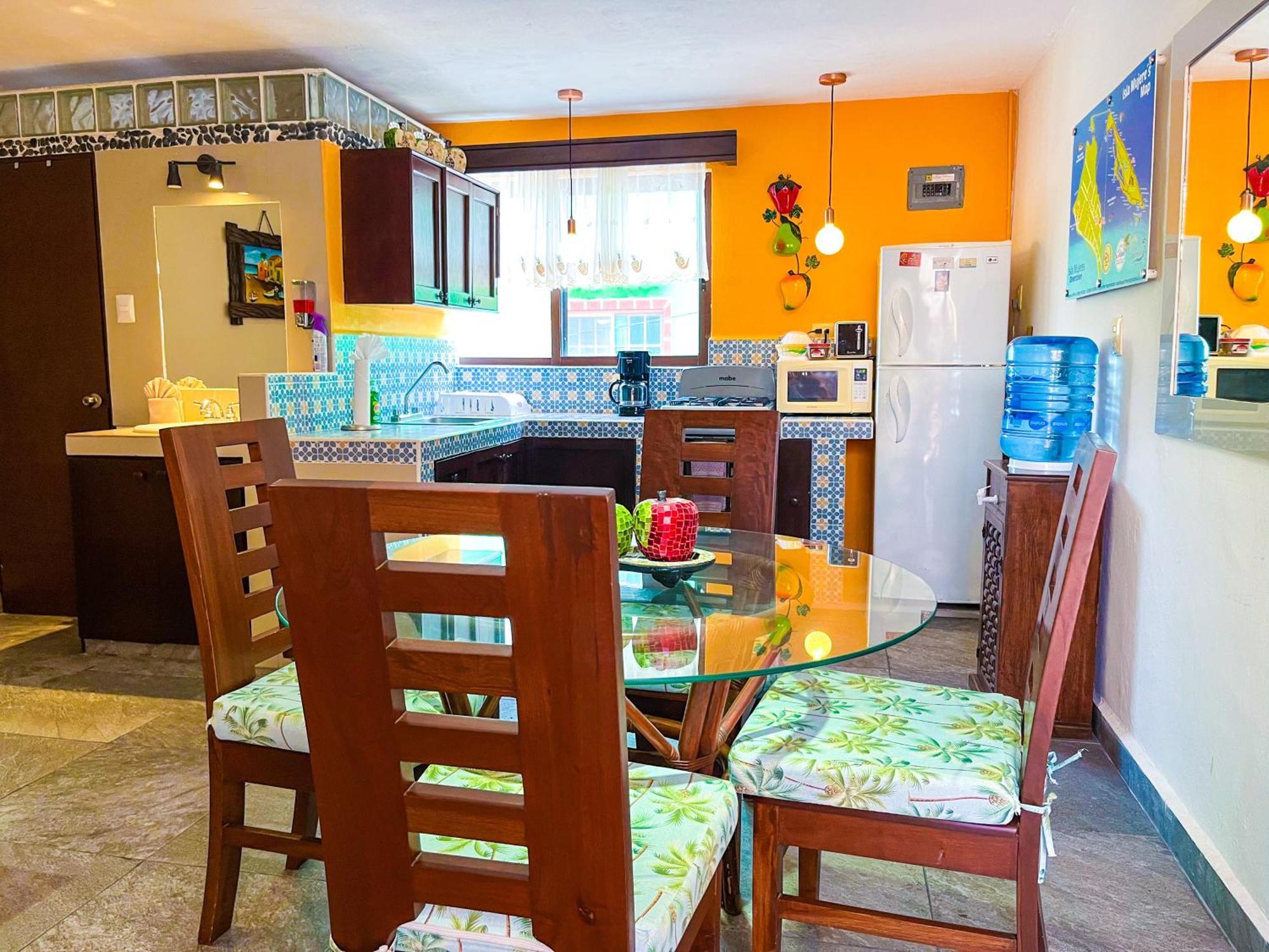 Cande'S Apartments Isla Mujeres Dış mekan fotoğraf