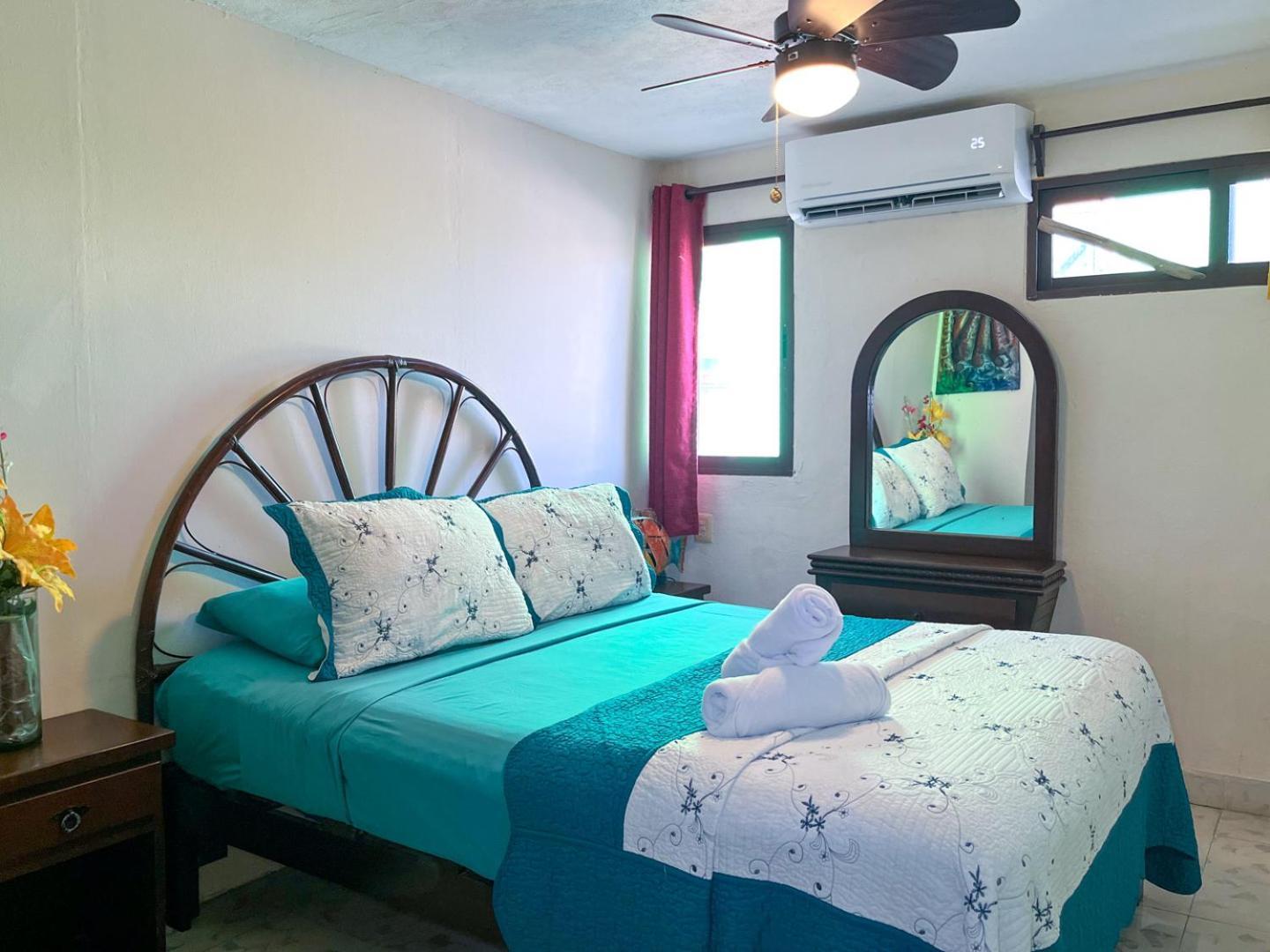 Cande'S Apartments Isla Mujeres Dış mekan fotoğraf